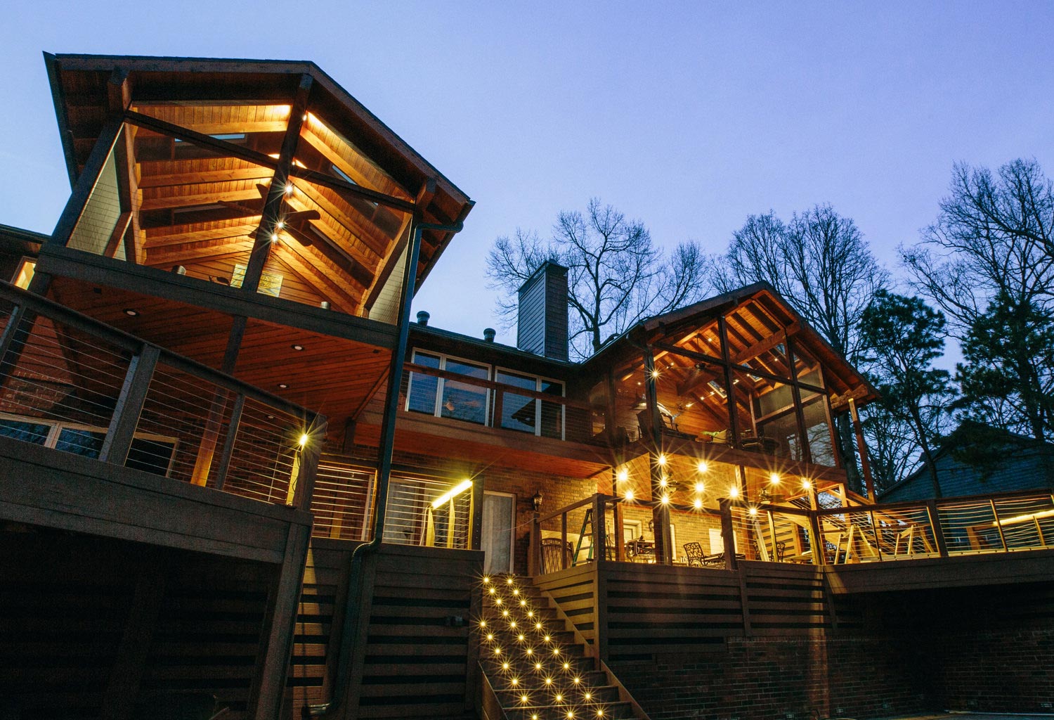 Illuminated cabin with deck