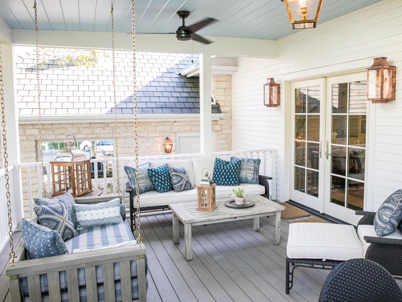 Outdoor deck with patio furniture